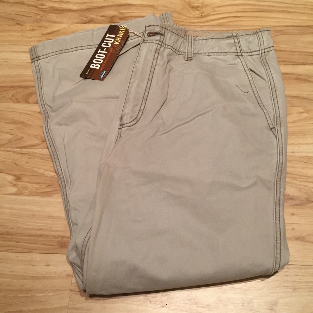 Old Navy Boot Cut Khaki Pants Mens 34x30 NWT